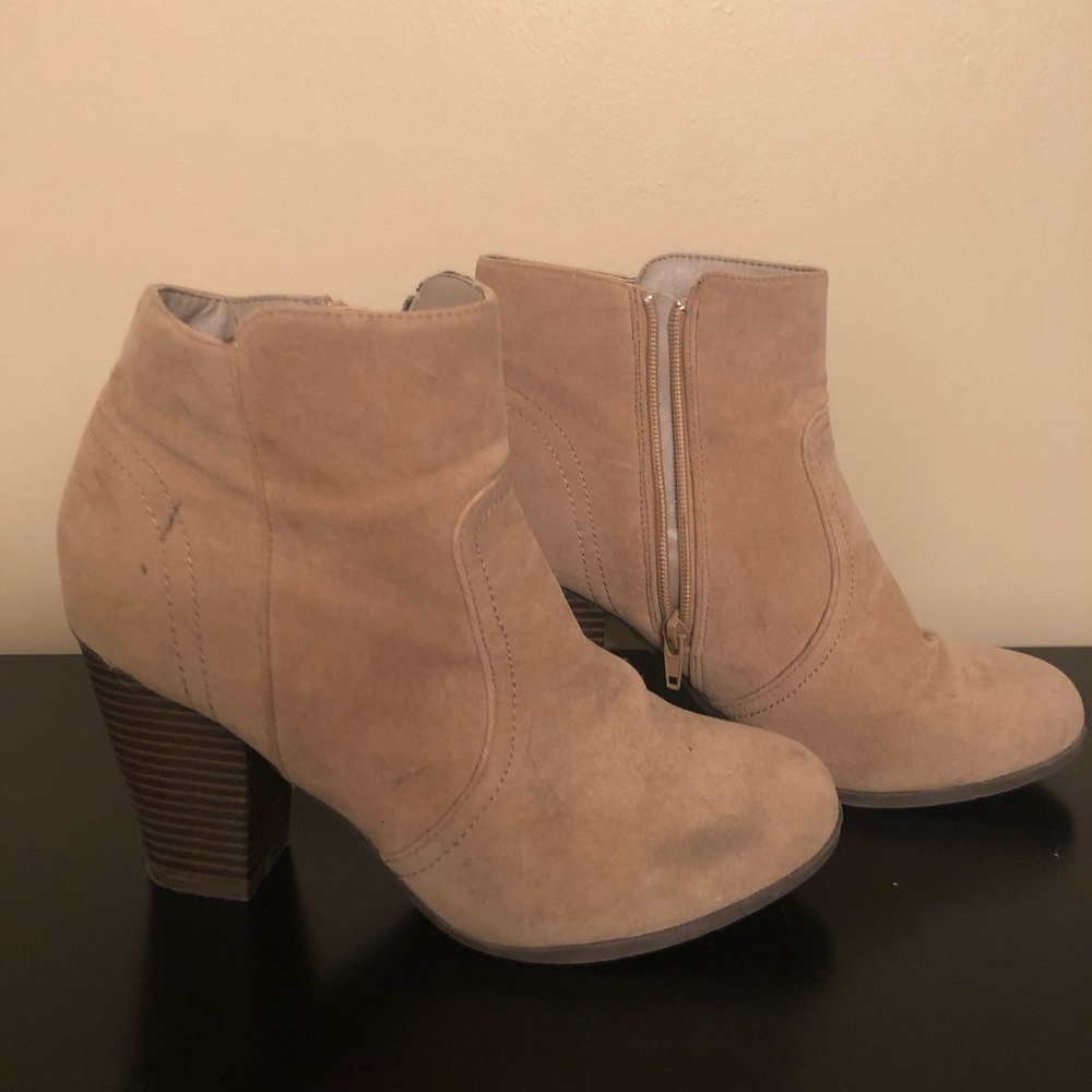 Ankle booties